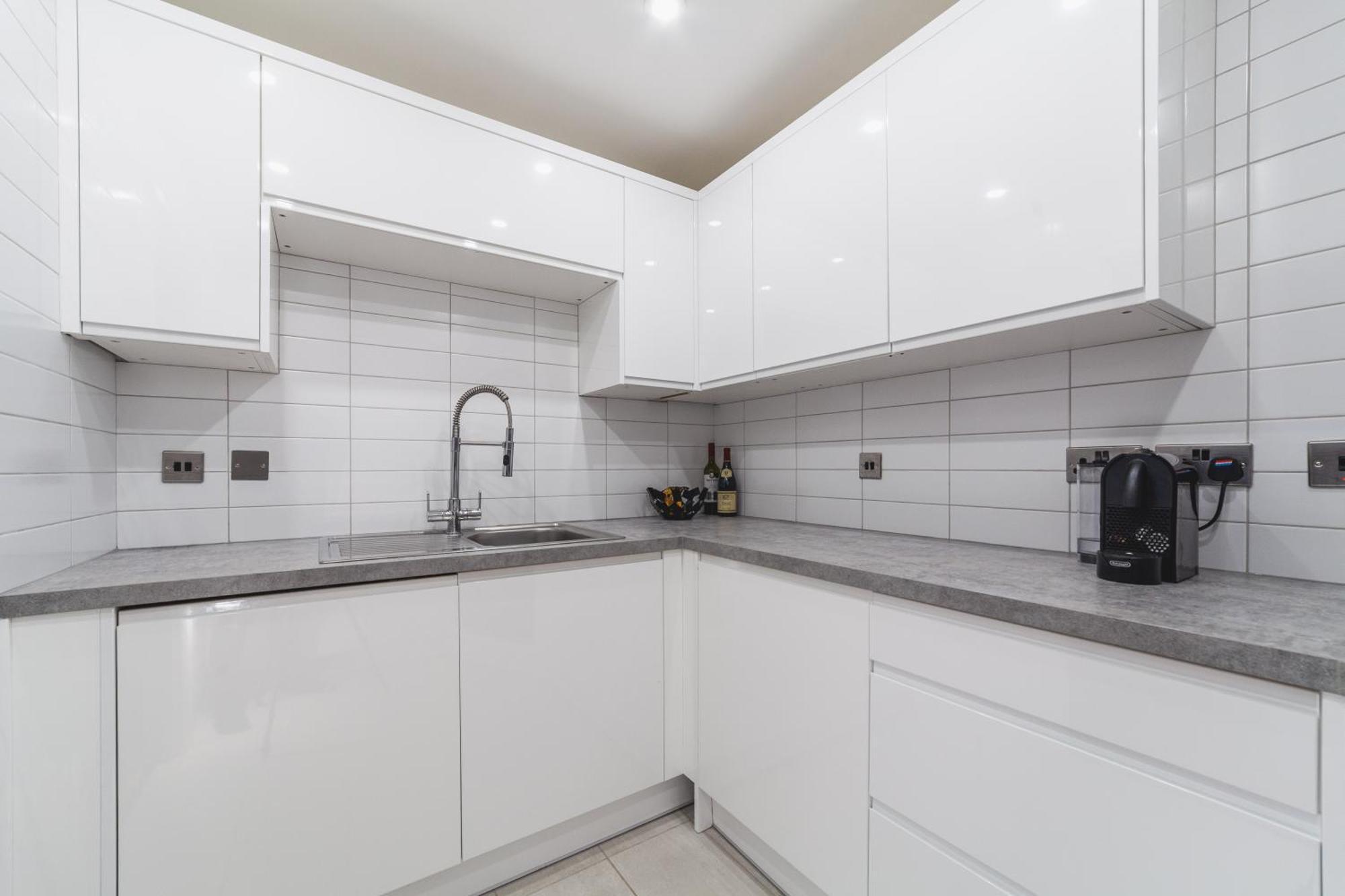 Bright 1br Floor Flat In Hoxton, 5 Min Tube *